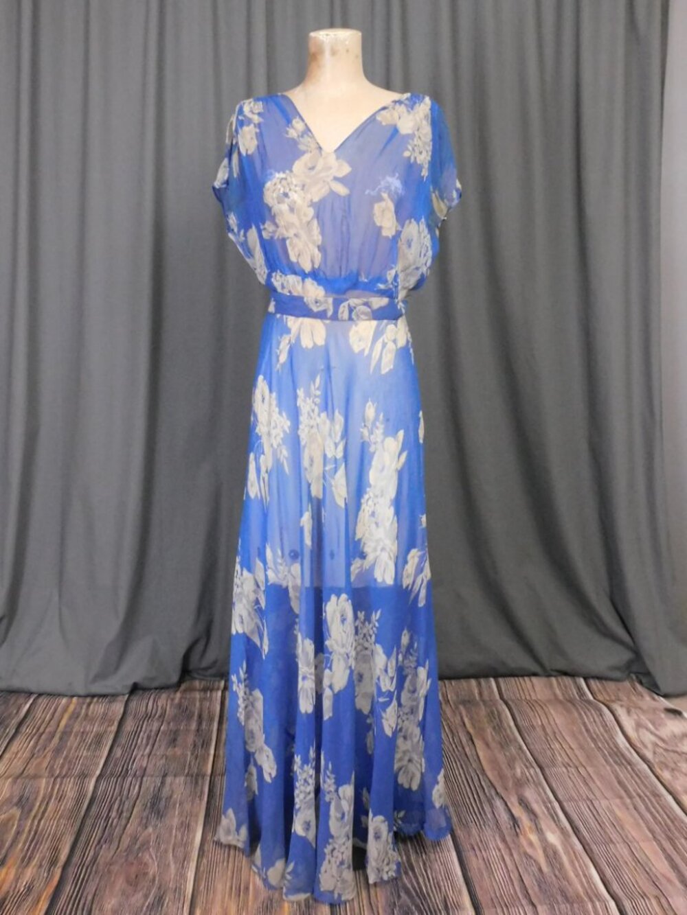 True Vintage 1930s dress